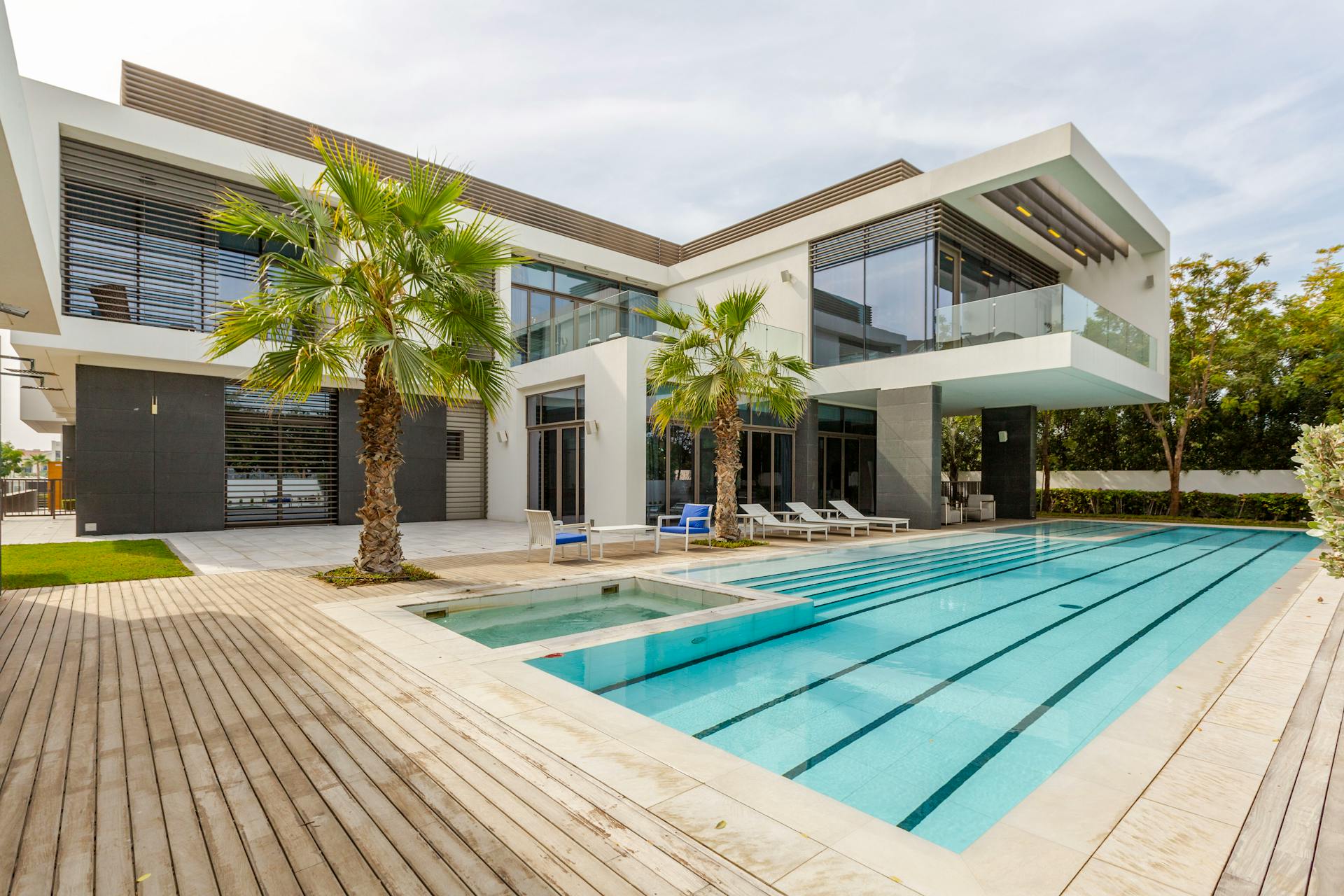Luxury Villa — Dubai